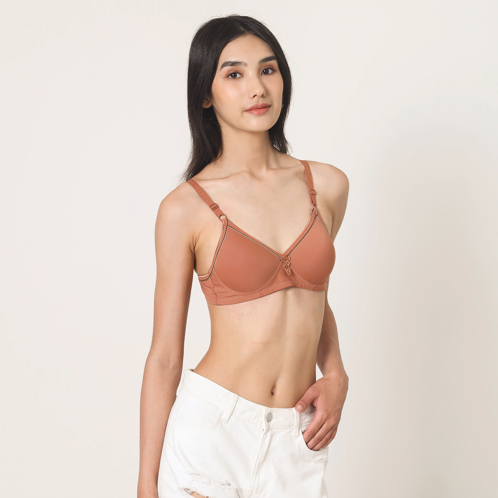 Percaya Diri Wanita dari Pakaian Dalam